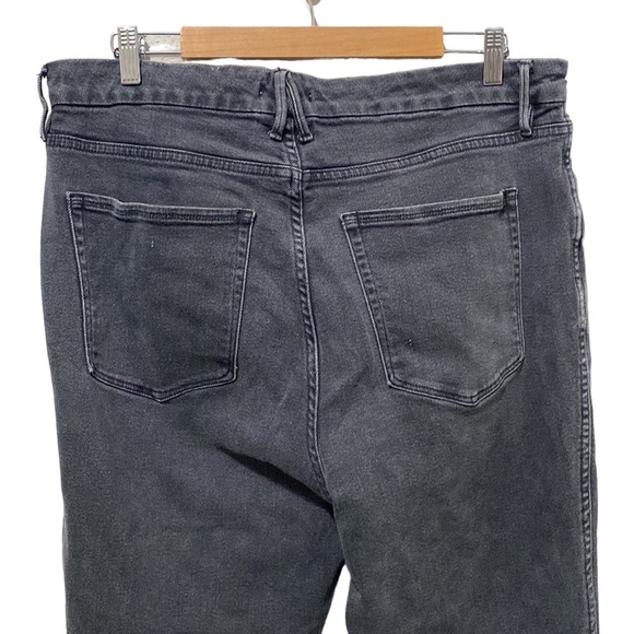 Good American Good Curve Black Jeans Frayed hem sz 18 36 - Picture 12 of 12